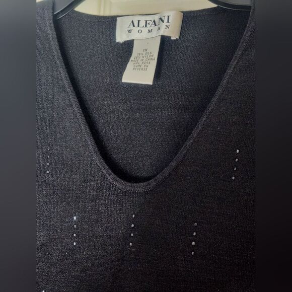Alfani Women 1X Black SILK Blend Beaded Embroidered Vneck 3/4Sleev Women Sweater - Picture 4 of 6